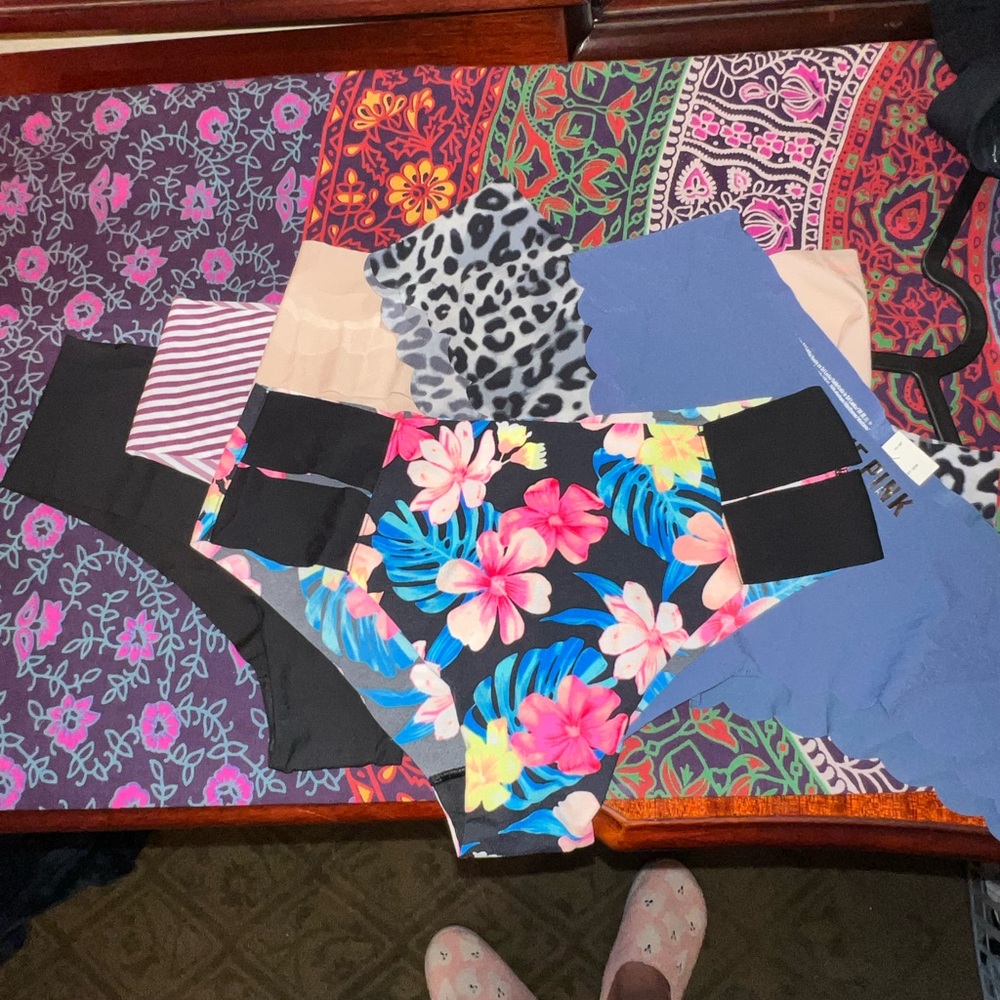 Floral and Patterned Women's Underwear Set